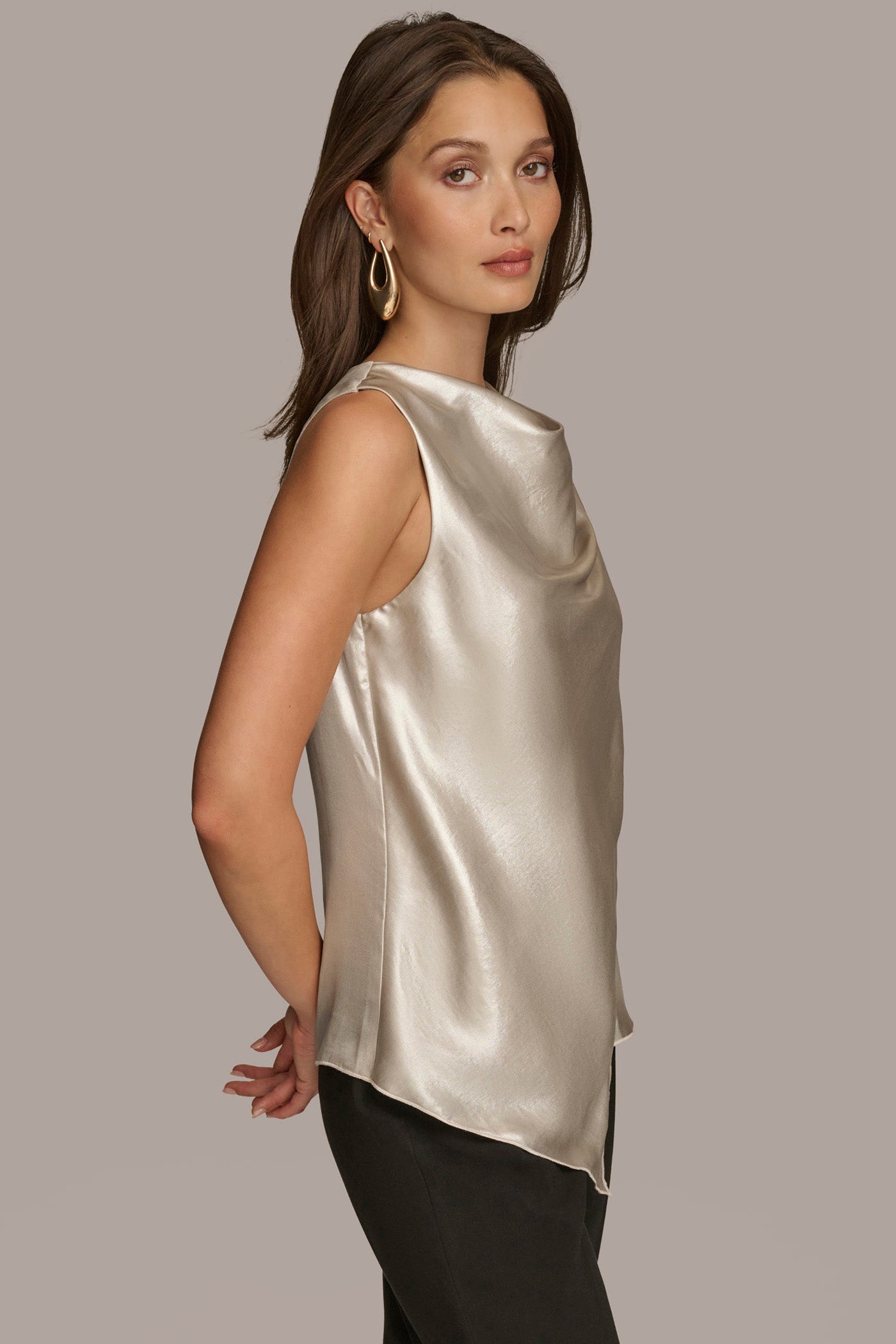 (image for) SENSITIVE NOVELTY SLEEVELESS DRAPE FRONT BLOUSE